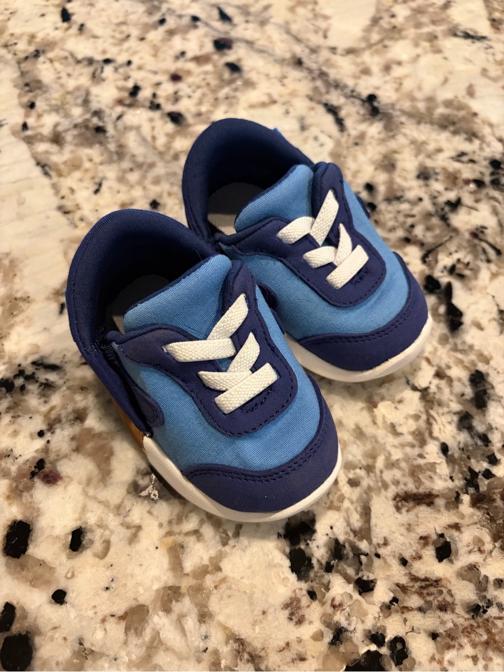 Kizik Toddler Blue Athletic Slip-On Shoes